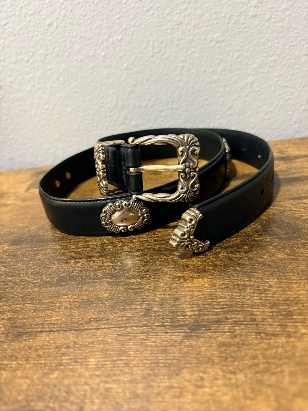 Fossil Vintage Black Leather Belt with Ornate Metal Concho Medallions Size M